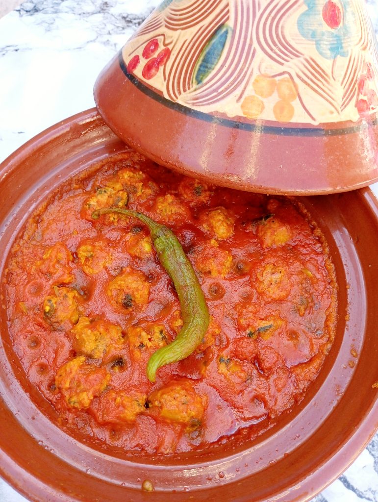 Easy Moroccan Meatballs Tagine with Tomato Sauce Kefta Mkaouara
